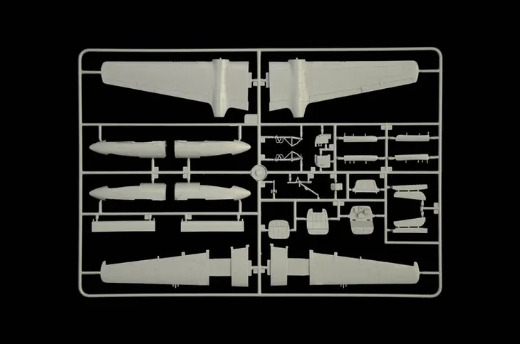 1-72-douglas-a-26-a-b-invader-marka-italeri-stan-nowy