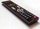pilot-do-dekoderow-telewizji-kablowej-oryginal-plaski-waski-vectra-blue-marka-cardsplitter