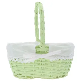 maly-owalny-kosz-wiklinowy-z-materialem-wielkanocny-na-swieconke-dla-dzieci