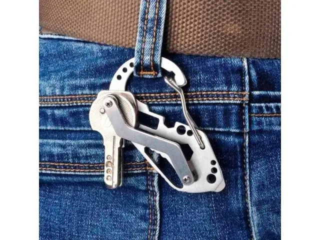 multitool-xyz-multitool-na-klucze-karabinczyk-3w1-cechy-dodatkowe-kolko-do-kluczy