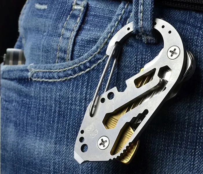 karabinczyk-brelok-wielofunkcyjny-multitool-klucz