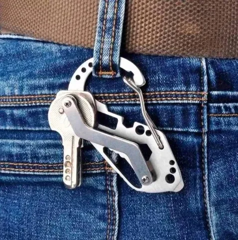 karabinczyk-do-kluczy-aluminiowy-multitool-material-dominujacy-metal