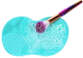 mata-silikonowa-do-mycia-pedzli-kosmetycznych