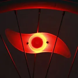 lampka-led-nakladka-na-szprychy-kolor-czerwony