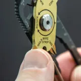 multitool-20-w-1-brelok-karabinczyk-multinarzedzie-marka-bez-marki