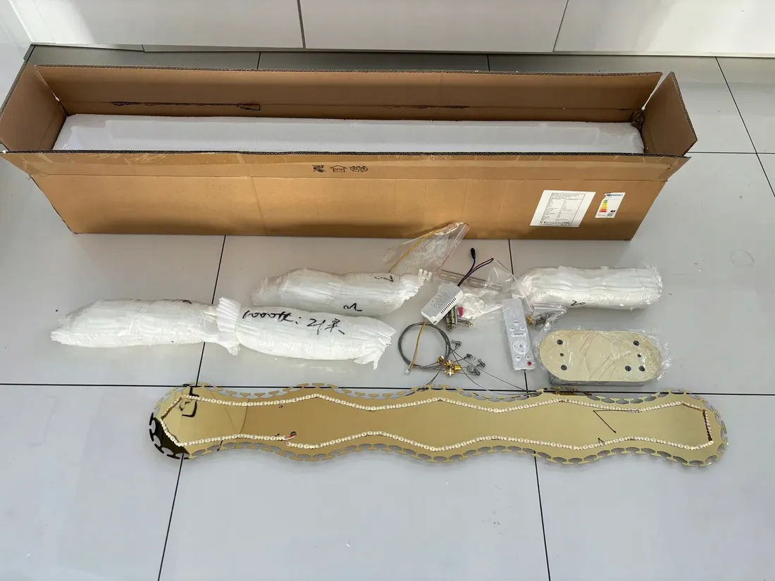 lampa-wiszaca-ringi-nad-stol-krysztalowa-zlota-100cm-45w-pilot-darmat-light