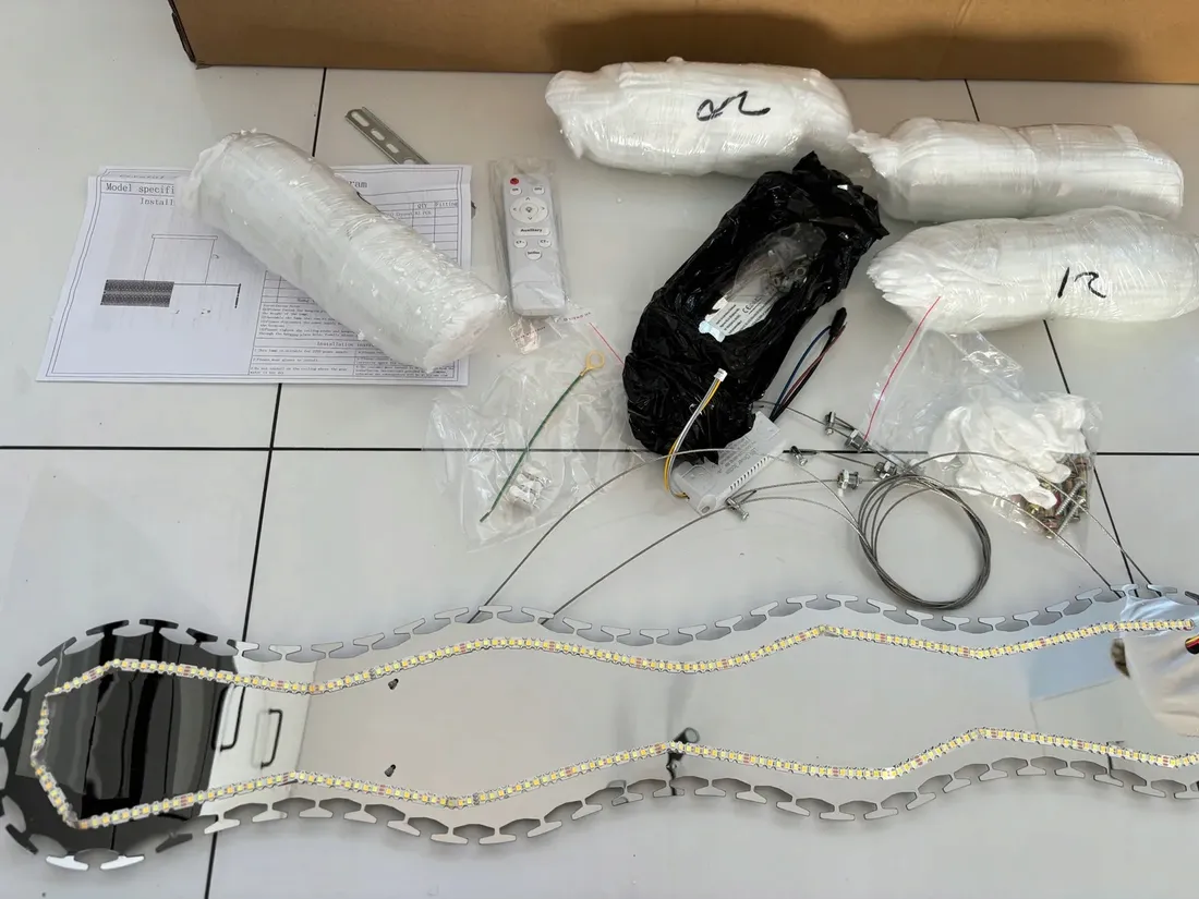 lampa-wiszaca-ringi-nad-stol-krysztalowa-chrom-100cm-45w-pilot-darmat-light