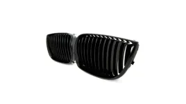 grill-bmw-1-e81-e82-e87-e88-pojedyncze-zeberka-gloss-black
