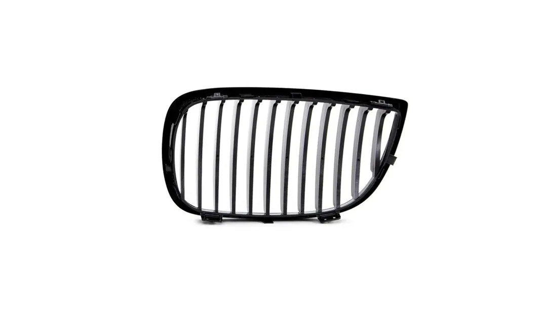 grill-bmw-1-e81-e82-e87-e88-pojedyncze-zeberka-gloss-black