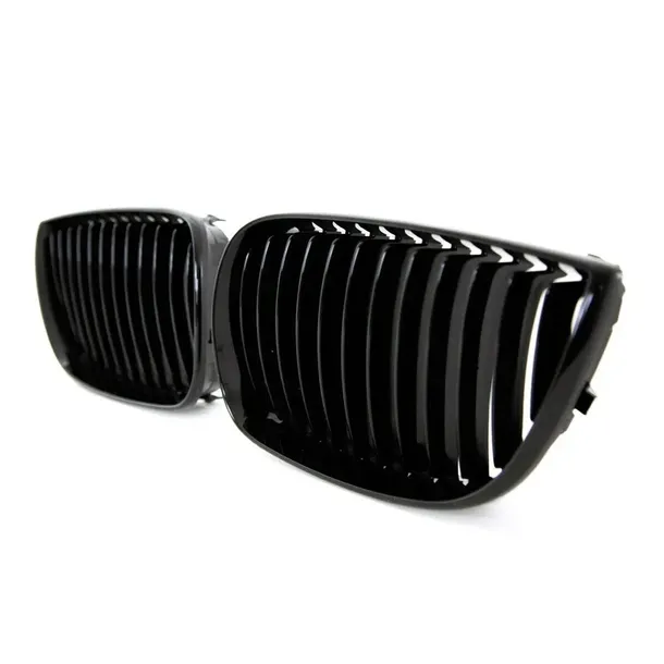 grill-bmw-1-e81-e82-e87-e88-pojedyncze-zeberka-gloss-black-numer-katalogowy-producenta-am-gribm0156