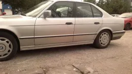 bmw-e34-seria-5-1988-96-samochodowe-listwy-boczne