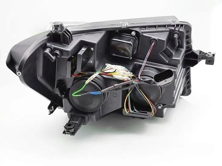 lampy-reflektory-full-led-do-vw-crafter-ii-2017-wersja-europejska