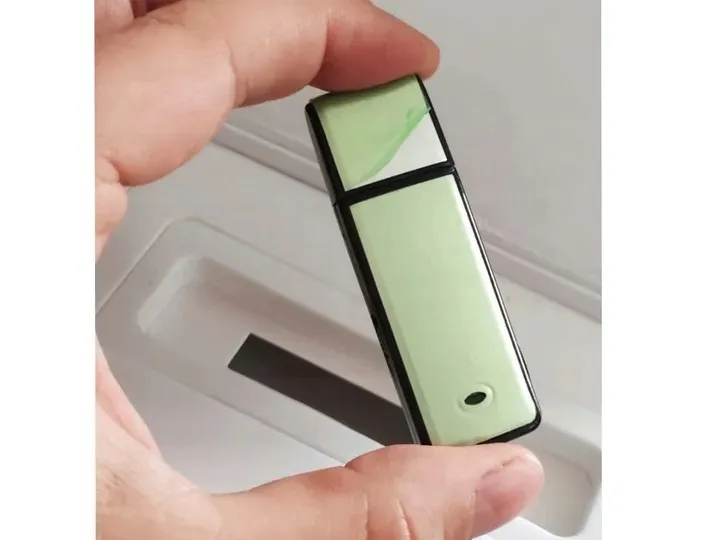 mini-dyktafon-szpiegowski-podsluch-pendrive-usb