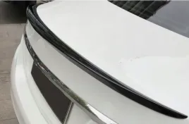 toyota-prius-iv-15-22-hb-spojler-lotka-czarna-tuning-sport