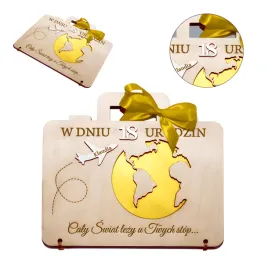 drewniana-kartka-urodzinowa-prezent-personalizowana-walizka-koperta-na-pien
