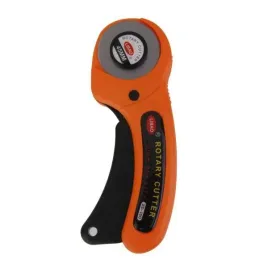 noz-obrotowy-ze-stali-nierdzewnej-do-pikowania