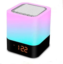 lampka-nocna-led-z-budzikiem-i-glosnikiem-bluetooth-rgb-zmienia-kolory
