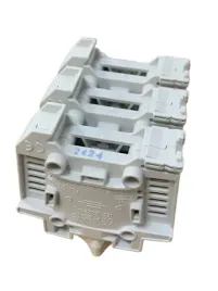 lacznik-modulowy-3-biegunowy-63a-250v-modul-elektryczny
