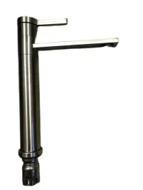 nowoczesny-design-bateria-kuchenna-chromowana