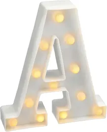 podswietlana-litera-a-z-cieplym-swiatlem-do-dekoracji-domu-na-biurko-sciane
