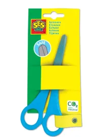 bezpieczne-nozyczki-dla-malych-praworecznych-dzieci