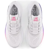 evoz-marka-new-balance