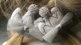 gumki-do-wlosow-dla-dziewczynki-korona-kolor-szary