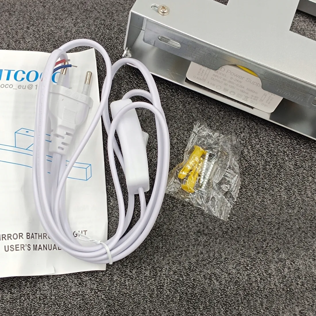 vitcoco-lampa-led-na-lustro-60cm