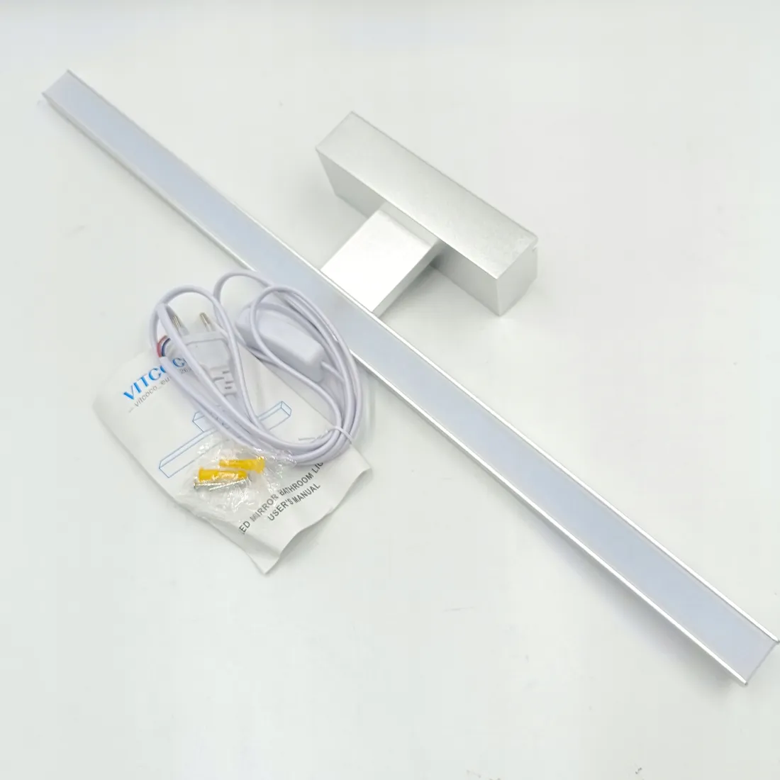 vitcoco-lampa-led-na-lustro-60cm-stan-powystawowy