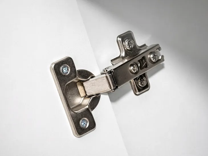 witryna-niska-cross-bialy-polysk-led-stan-opakowania-oryginalne