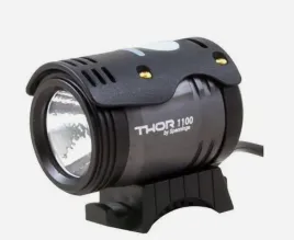 lampka-rowerowa-spanninga-thor-1100-lm-akumulator-zestaw-mocna
