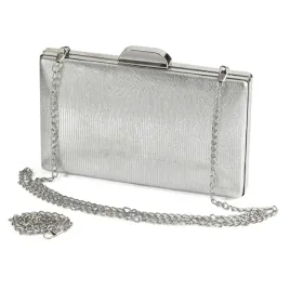 elegancka-srebrna-kopertowka-damska-puzderko-na-lancuszku-wieczorowa