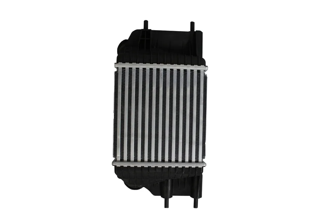 intercooler-nissan-note-1-5-dci-e12-2013-144613vd0a