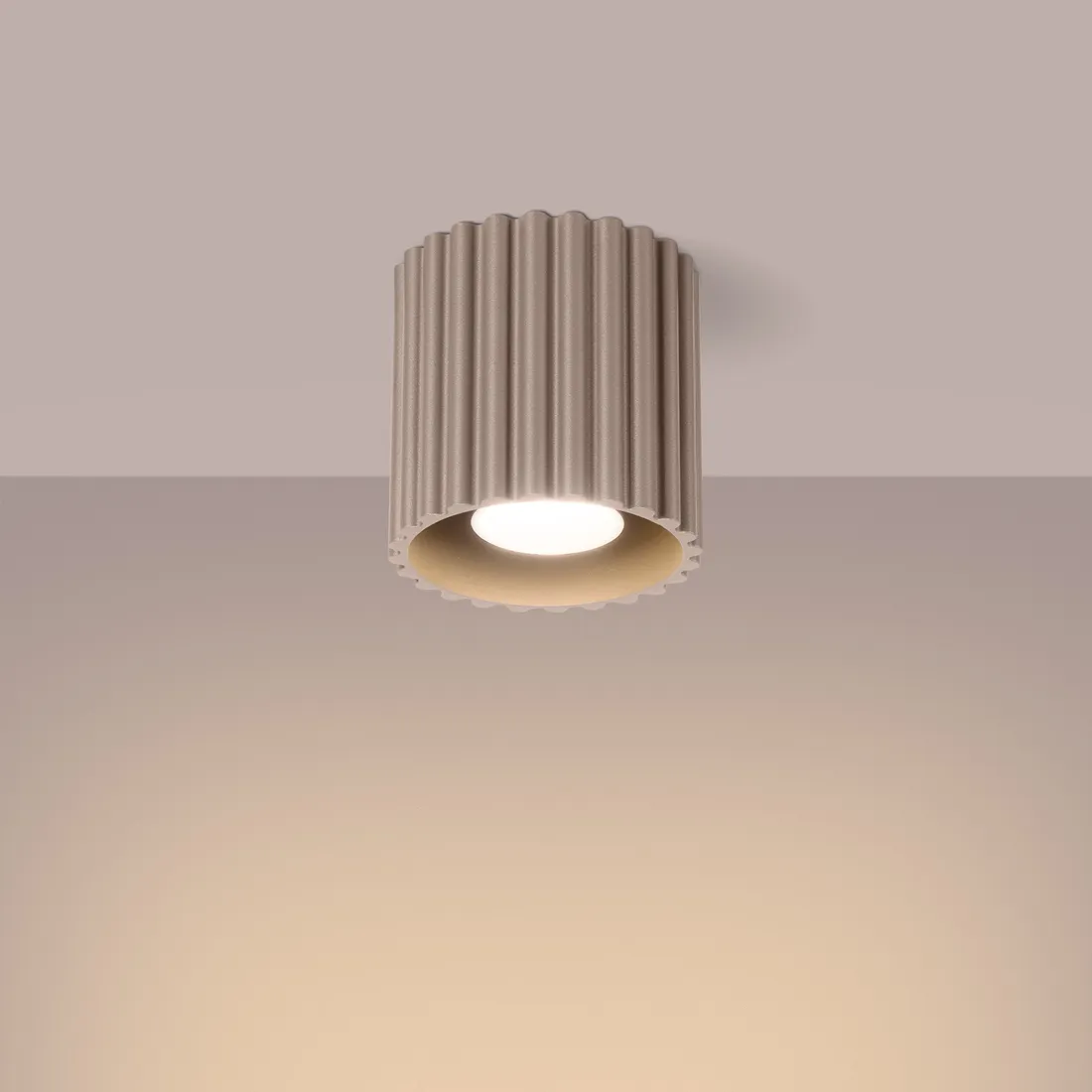 aura-lampa-sufitowa-1xgu10-taupe-sollux