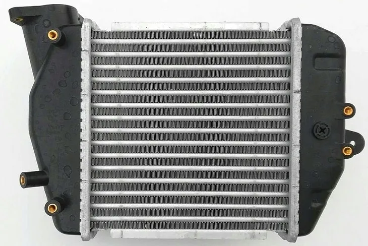 mazda-3-05-10-2-0d-intercooler-rf7n13565a-producent-czesci-ahe