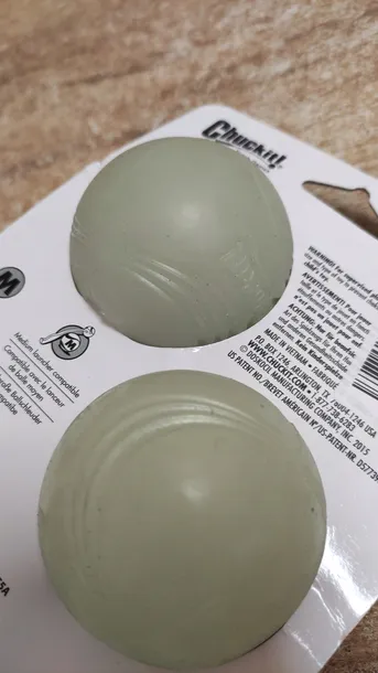 chuckit-max-glow-ball-medium-2pak-33067-stan-nowy-waga-150-g