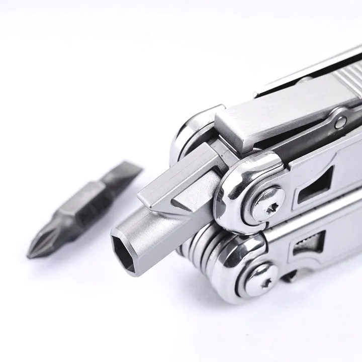 multitool-azymut-giewon-14-narzedzi-kabura-stan-nowy