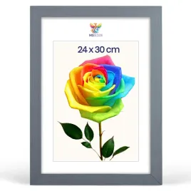 ramka-na-zdjecia-24-x-30-cm-szara-z-naturalnego-drewna