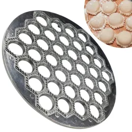wykrawacz-forma-maszynka-do-ravioli-uszek-pierogow-pielmieni-37szt-22