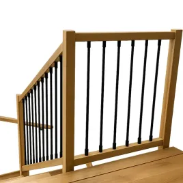 balustrada-bukowa-na-schody-wewnetrzne-drewniana-barierka-czarne-rurki