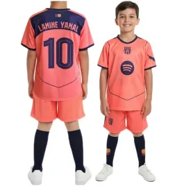 stroj-pilkarski-lamine-yamal-barcelona-komplet-z-getrami-dla-dzieci