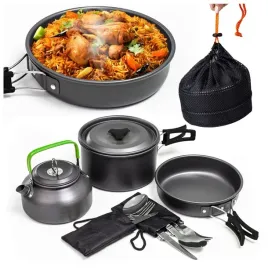 naczynia-turystyczne-czajnik-garnek-patelnia-zestaw-naczyn-na-camping