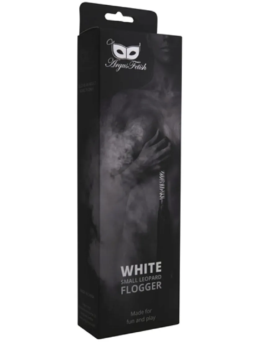 white-small-leopard-flogger-rodzaj-pejcz