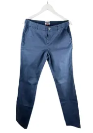 chinosy-granatowe-tommy-hilfiger-jeans