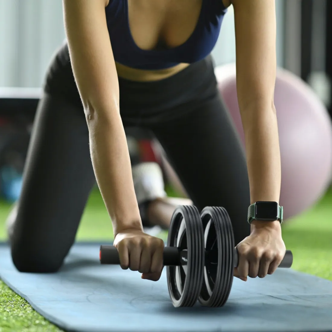 kolko-podwojne-activ-space-do-treningu-cwiczen-miesni-brzucha-roller