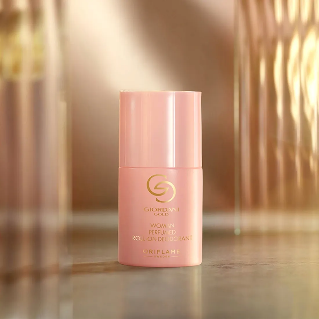oriflame-dezodorant-w-kulce-giordani-gold-woman-stan-nowy