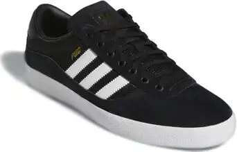 puig-indoor-marka-adidas