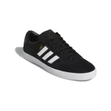 puig-indoor-marka-adidas