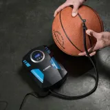 kompresor-samochodowy-12v-cardos-sprezarka-pompka-przenosna-do-kol-latarka-stan-nowy-wydajnosc-efektywna-35-l-min