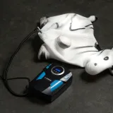 kompresor-samochodowy-12v-cardos-sprezarka-pompka-przenosna-do-kol-latarka-marka-k2-stan-nowy